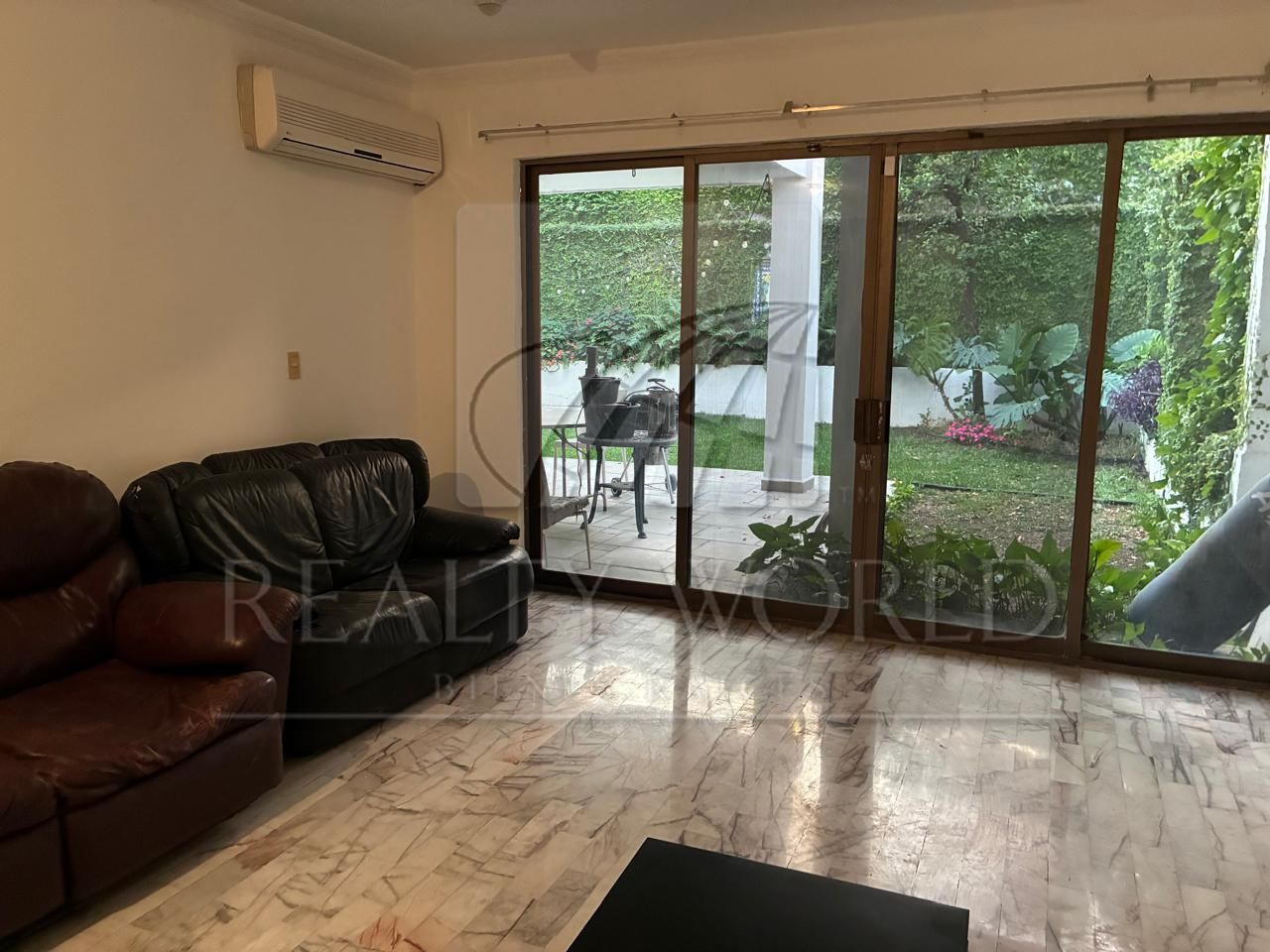 Casa en Renta en Cumbres 2 Sector