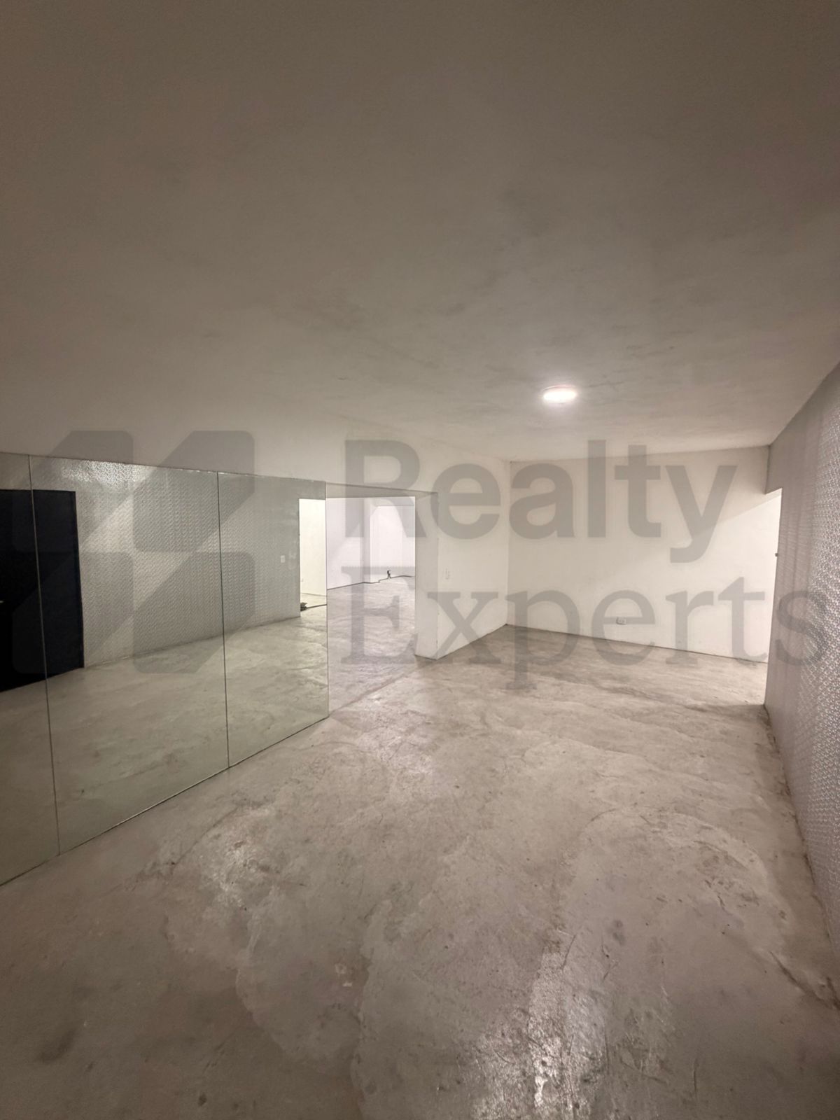 Edificio de Oficinas en Renta en Residencial San Agustin 