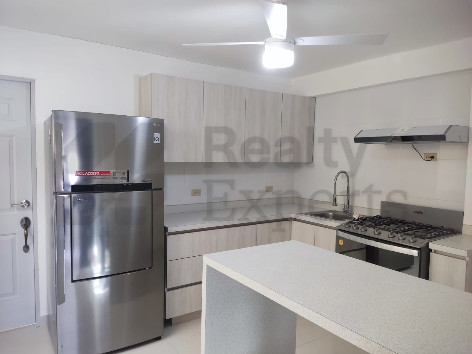 Departamento en Renta en Los Cedros
