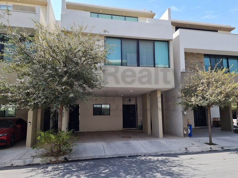 Casa en Renta en Privadas Sierra Madre Residencial