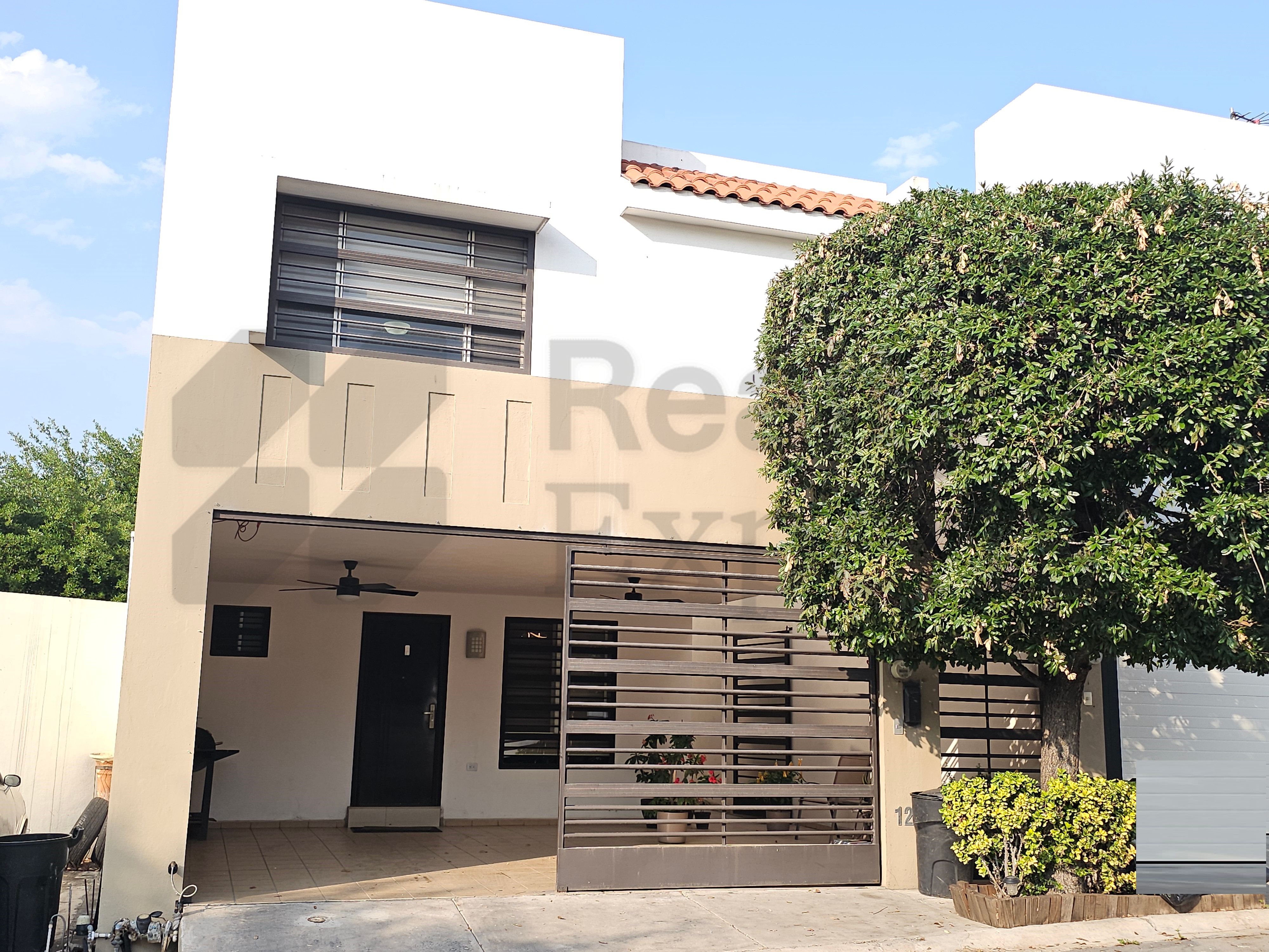 Casa en Renta en Cumbres San Agustín