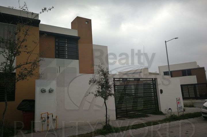 Casa en Renta en Capellanía Residencial
