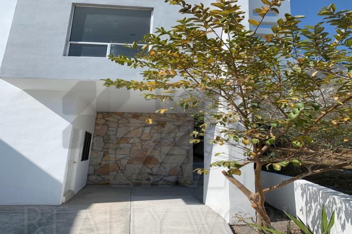 Casa en Venta en Misión Santa Catarina