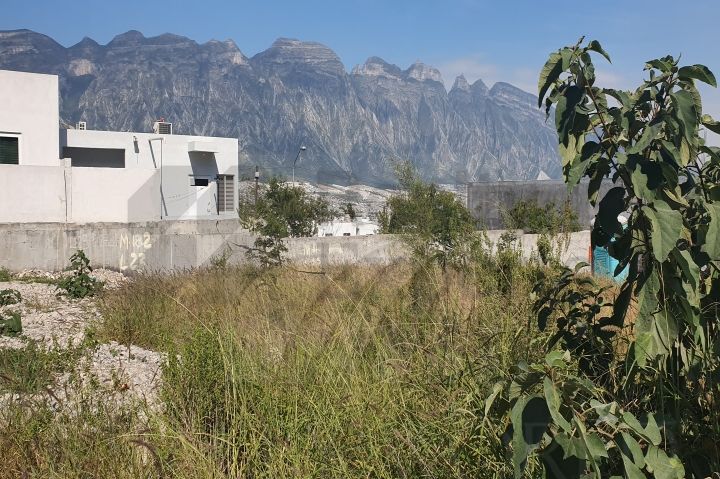 Terreno en Venta en Residencial de la Sierra
