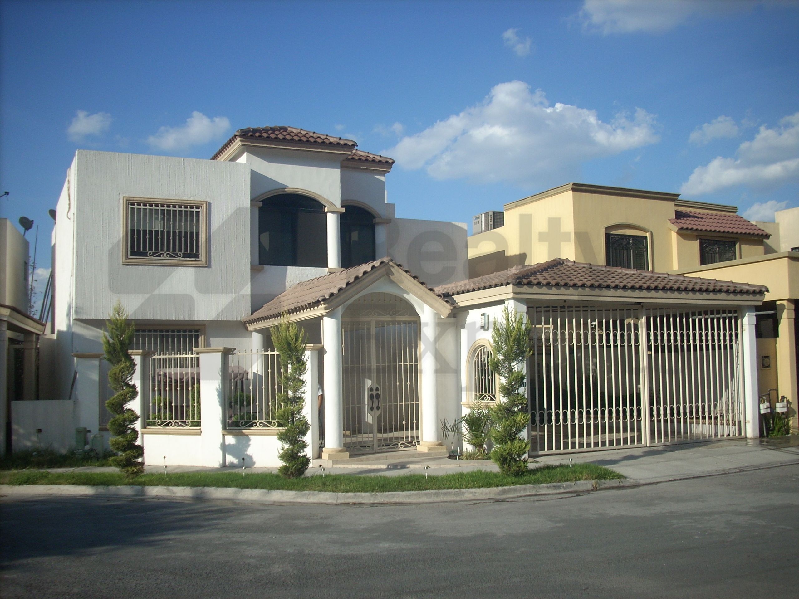 Casa en Renta en Bosques de las Cumbres