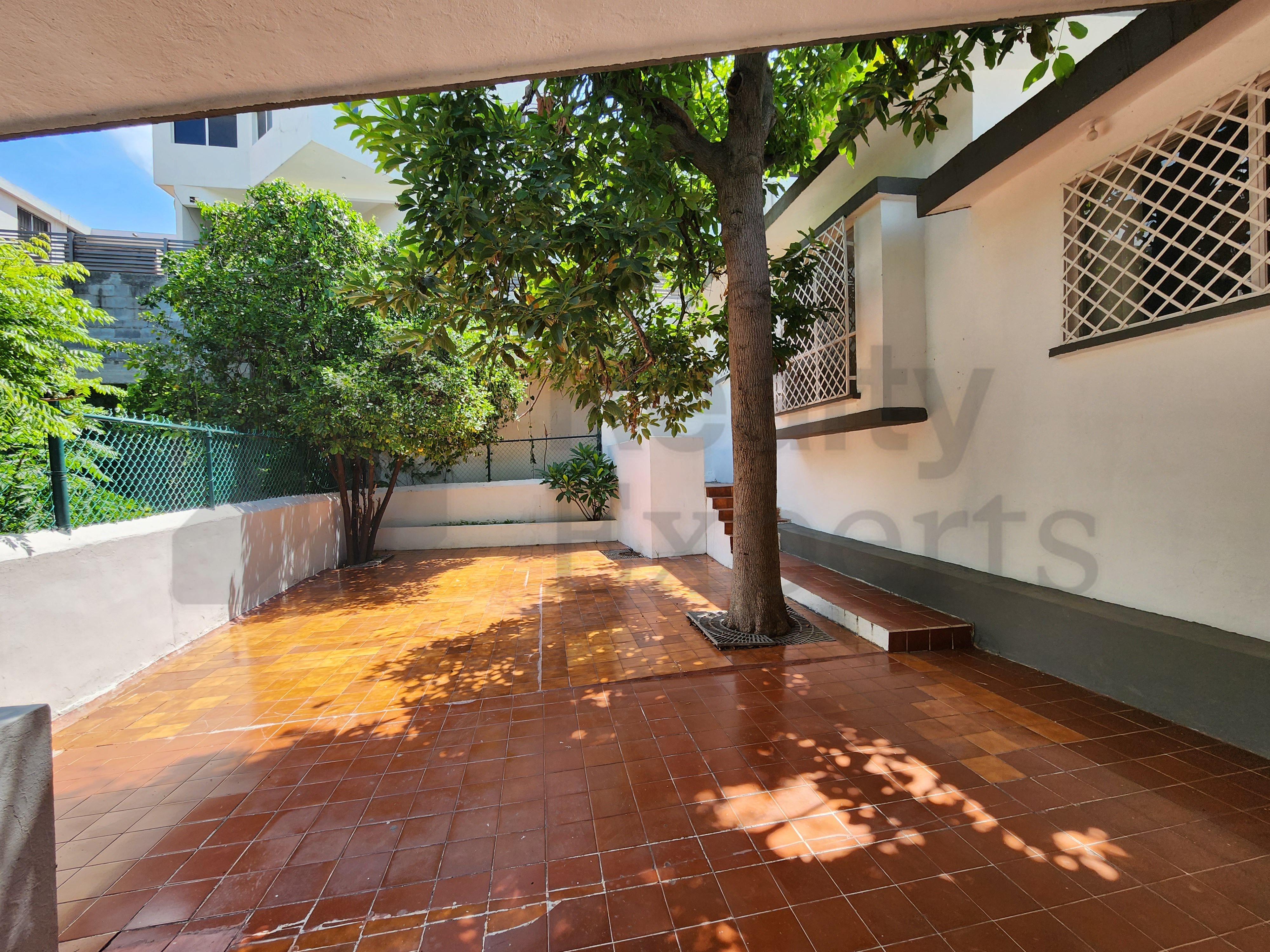 Casa en Venta en Contry la Silla