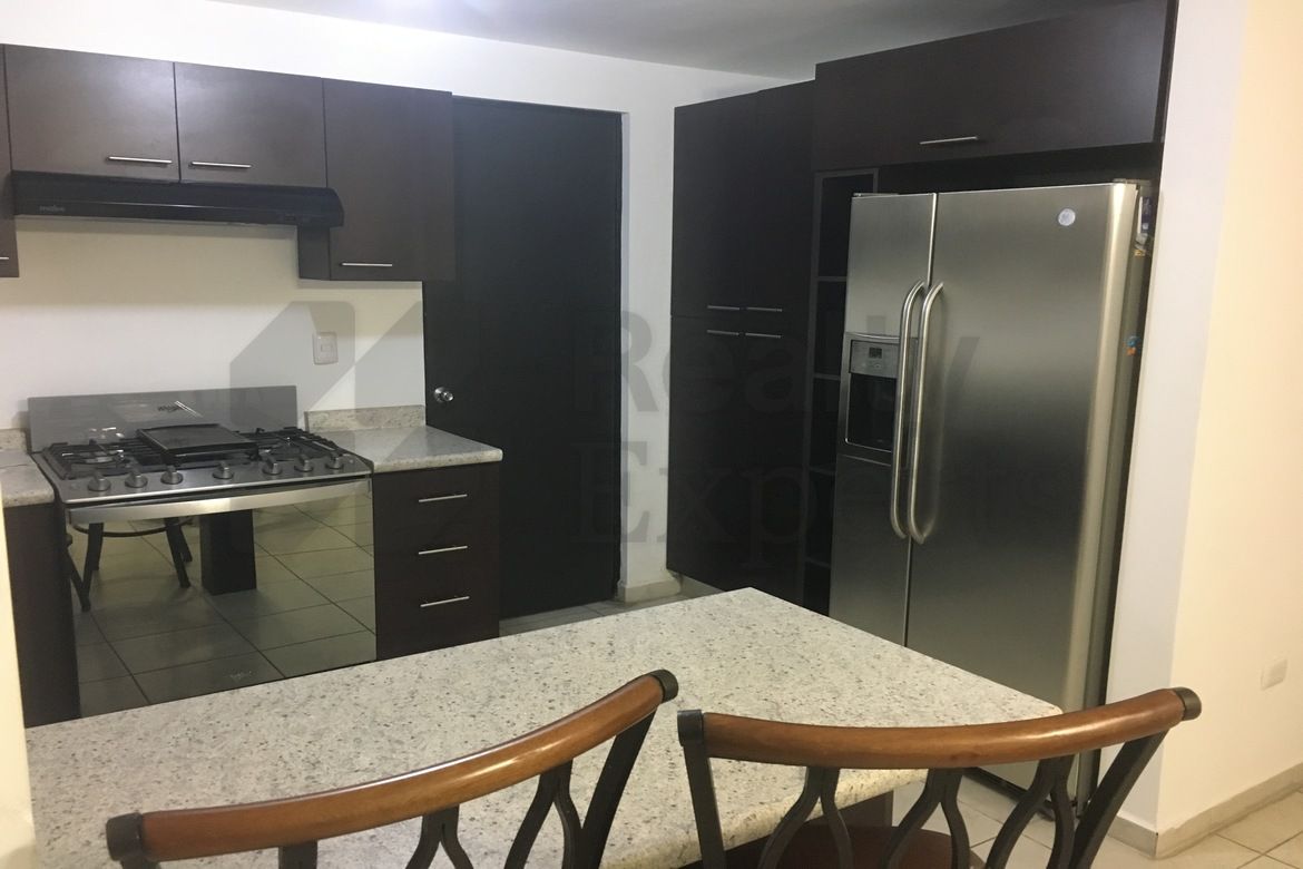 Casa en Renta en Almería