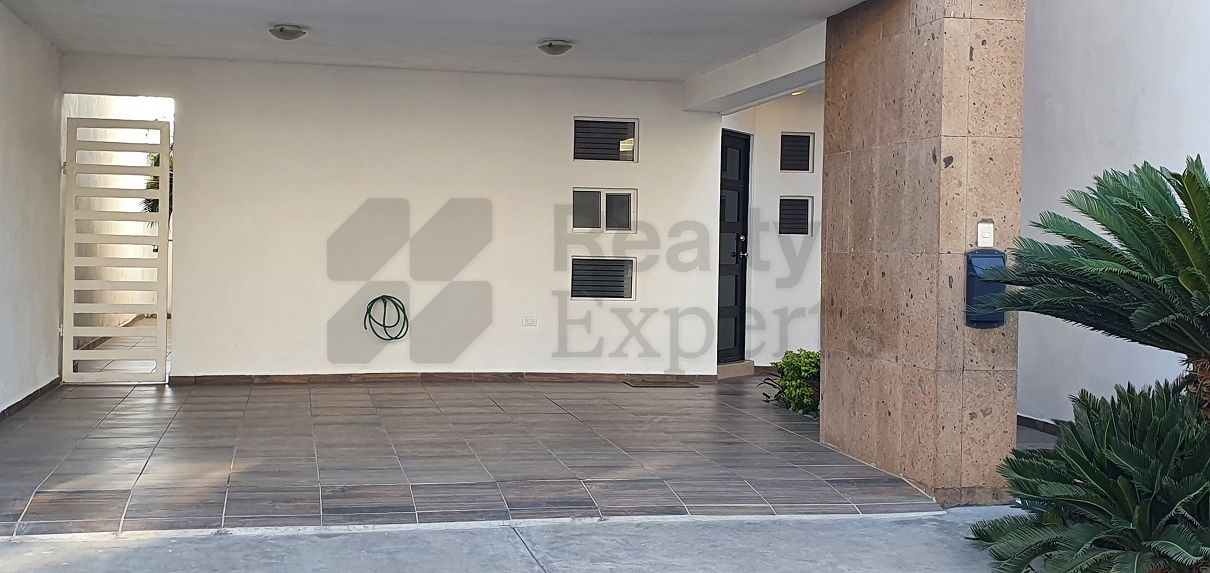 Casa en Venta en Pedregal de Oriente