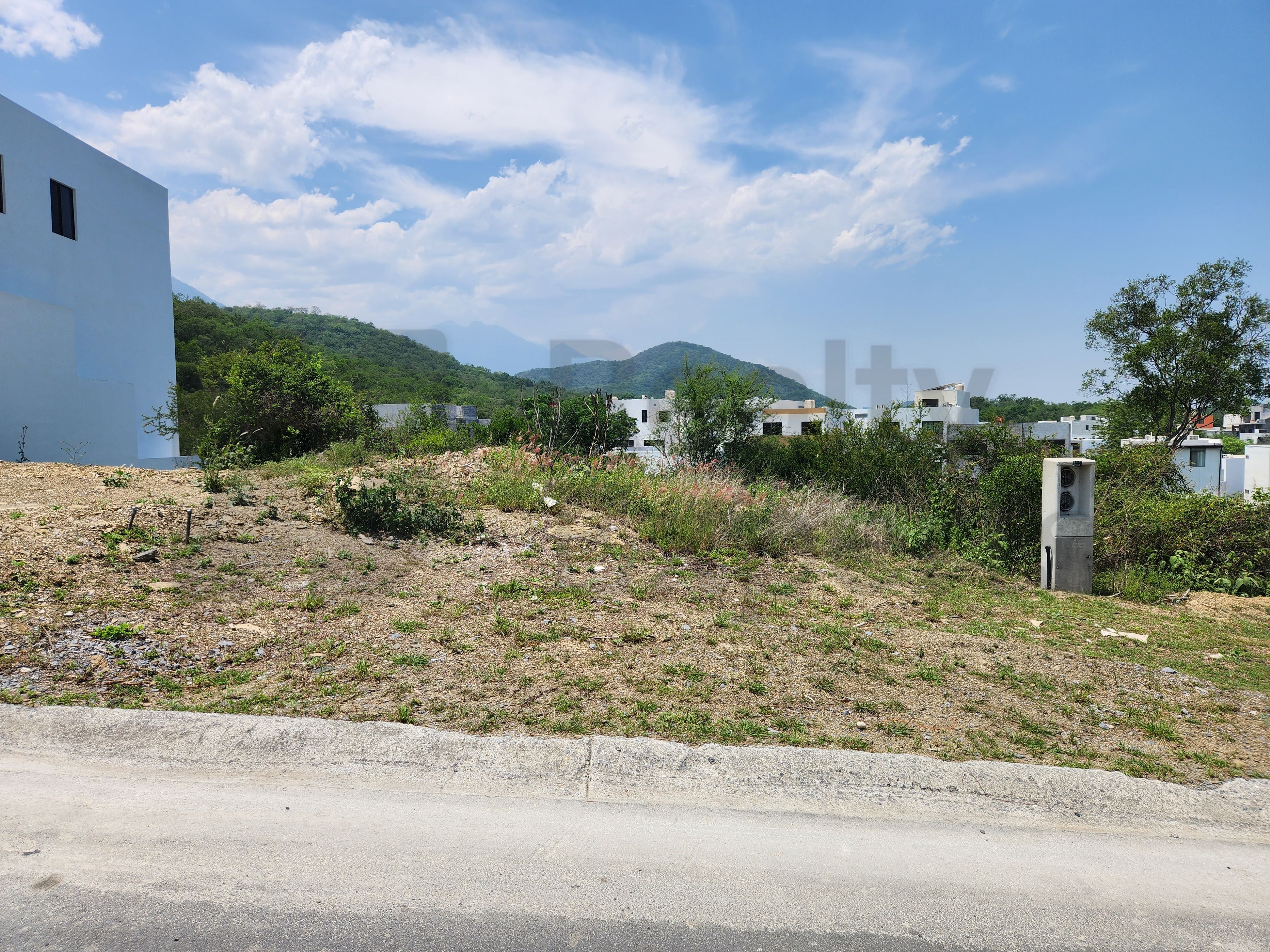 Terreno en Venta en Alamosur