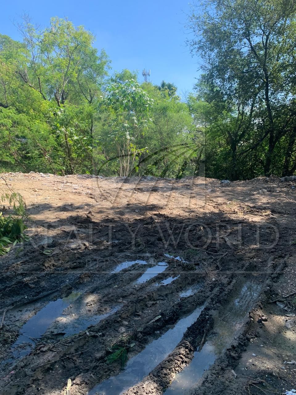 Terreno en Venta en Jardines del Río