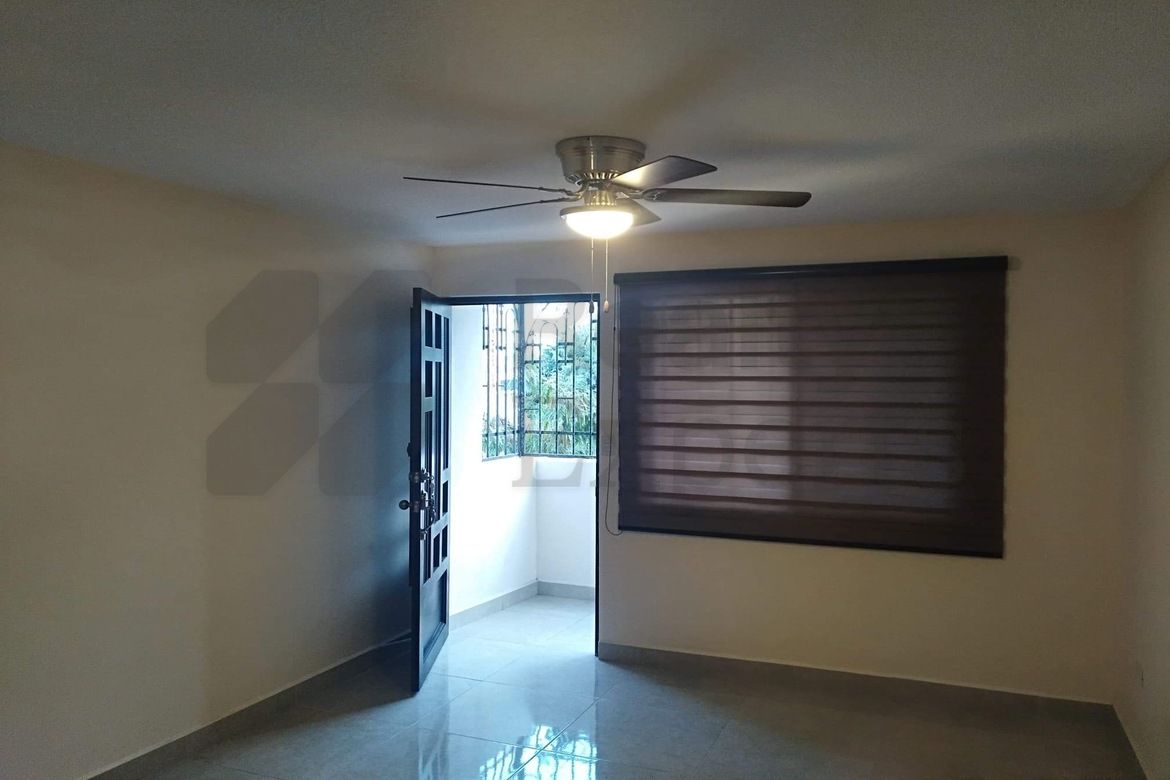 Departamento en Renta en Loma Larga