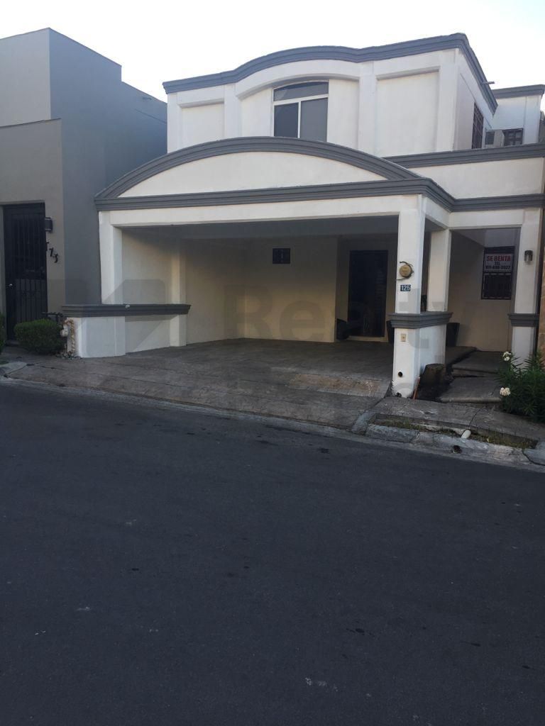 Casa en Renta en Cerradas de Cumbres