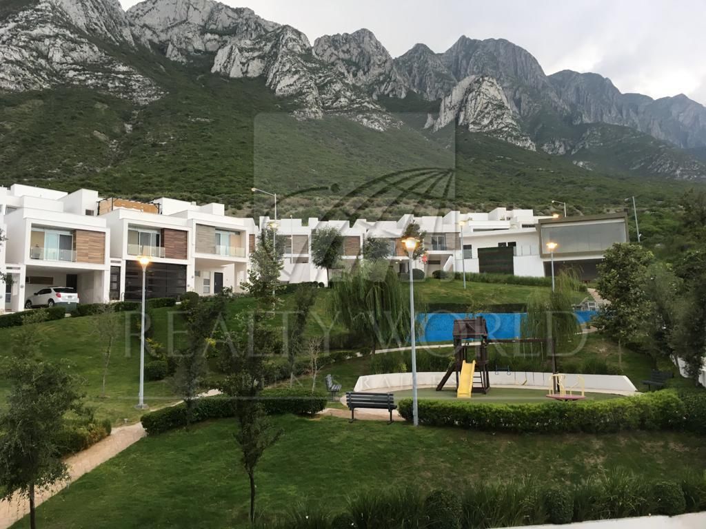 Casa en Renta en Privada Montejo