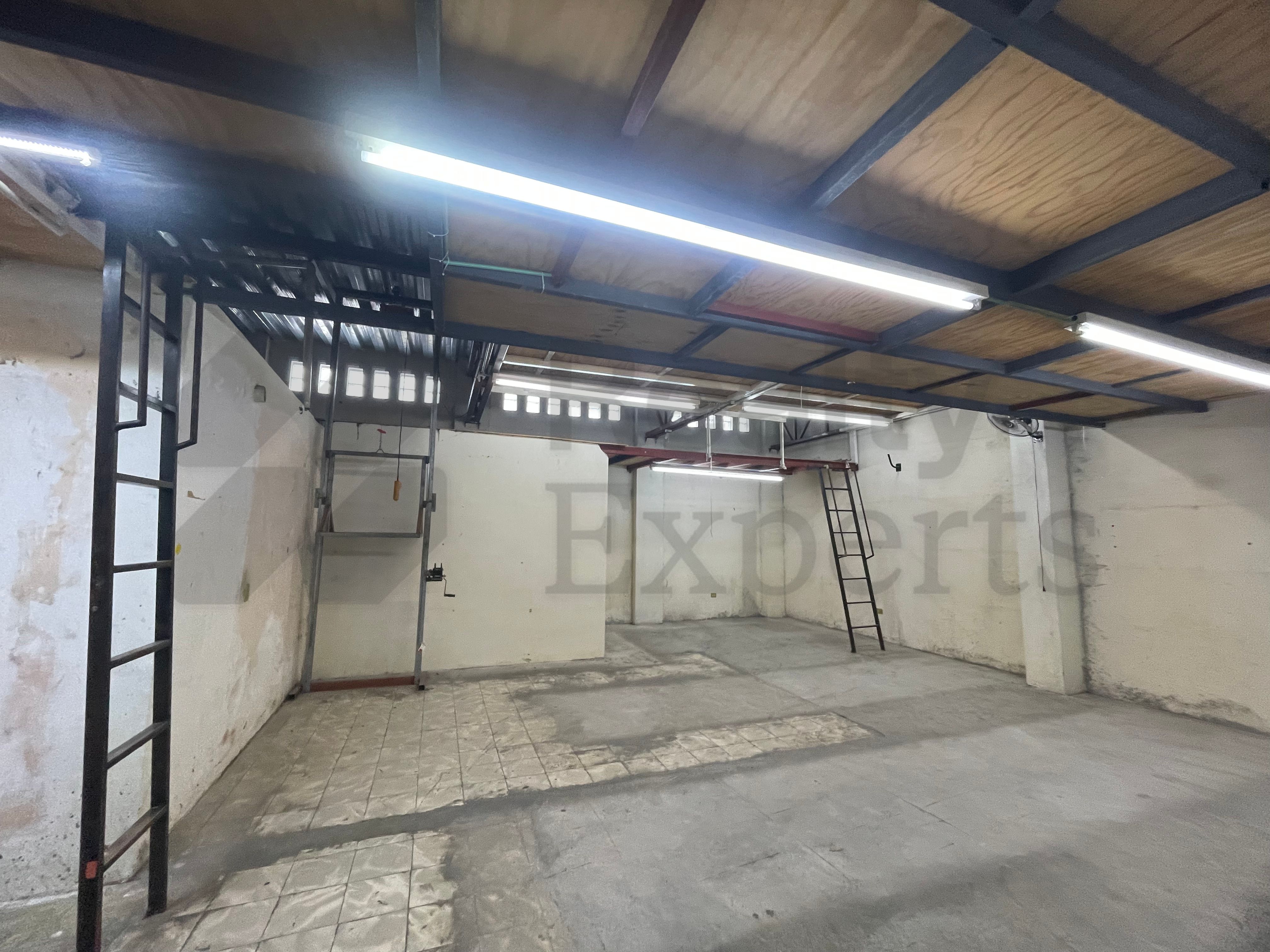 Bodega en Venta en Mitras Centro