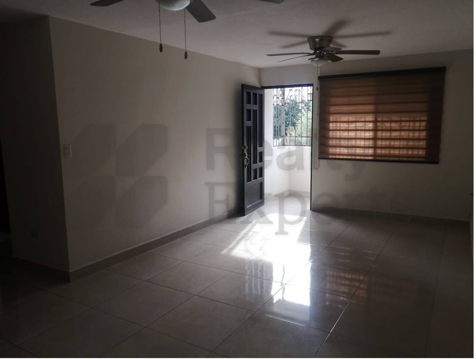 Departamento en Renta en Loma Larga