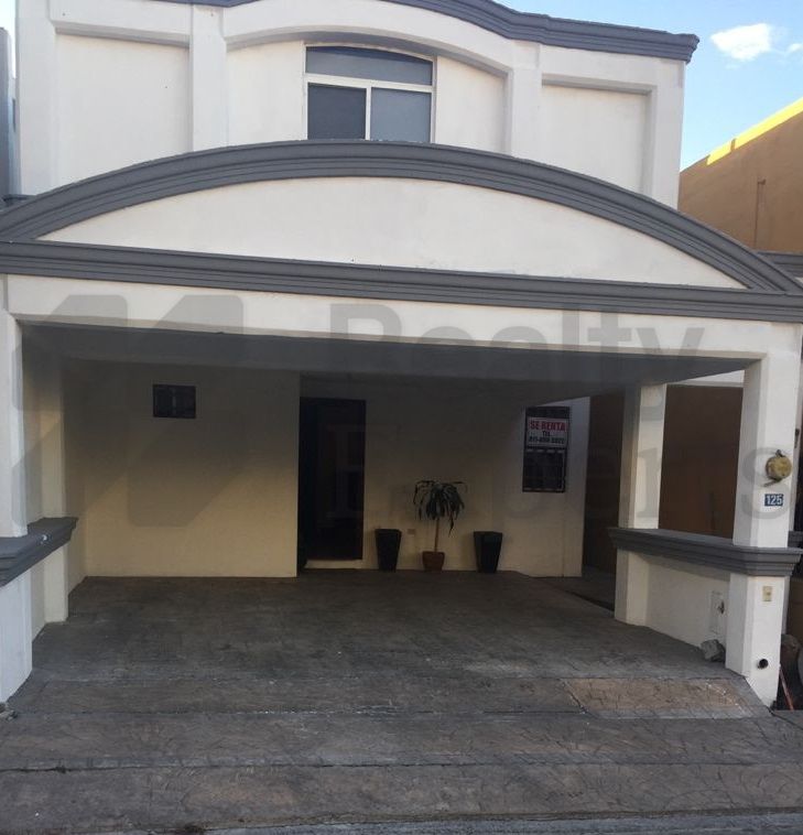 Casa en Renta en Cerradas de Cumbres