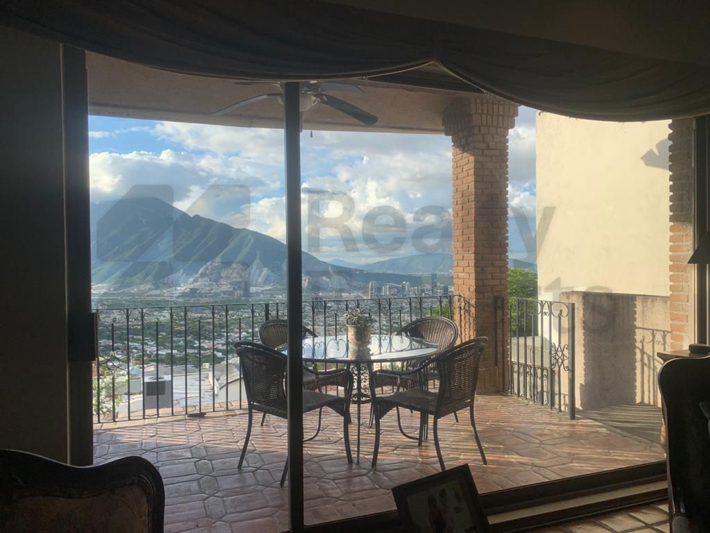 Casa en Venta en Colonial La Sierra