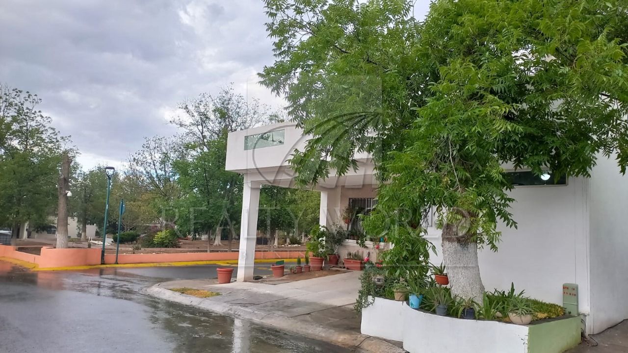 Casa en Renta en La Rosaleda