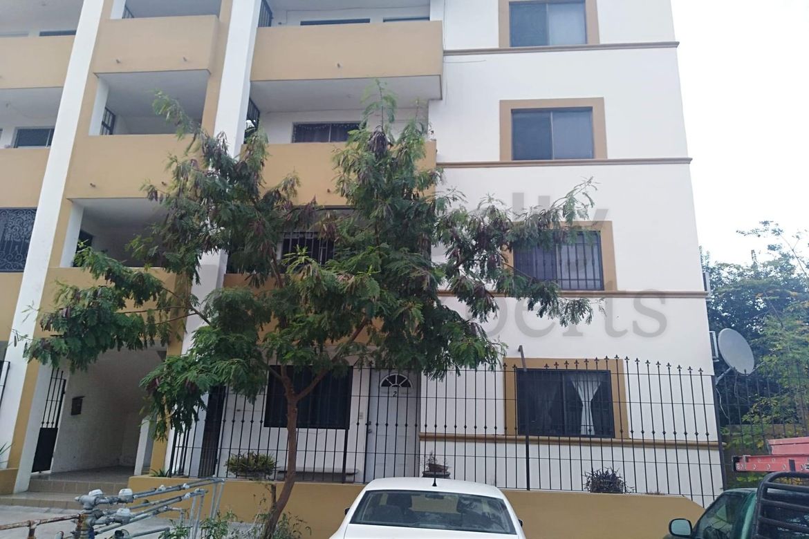 Departamento en Renta en Loma Larga