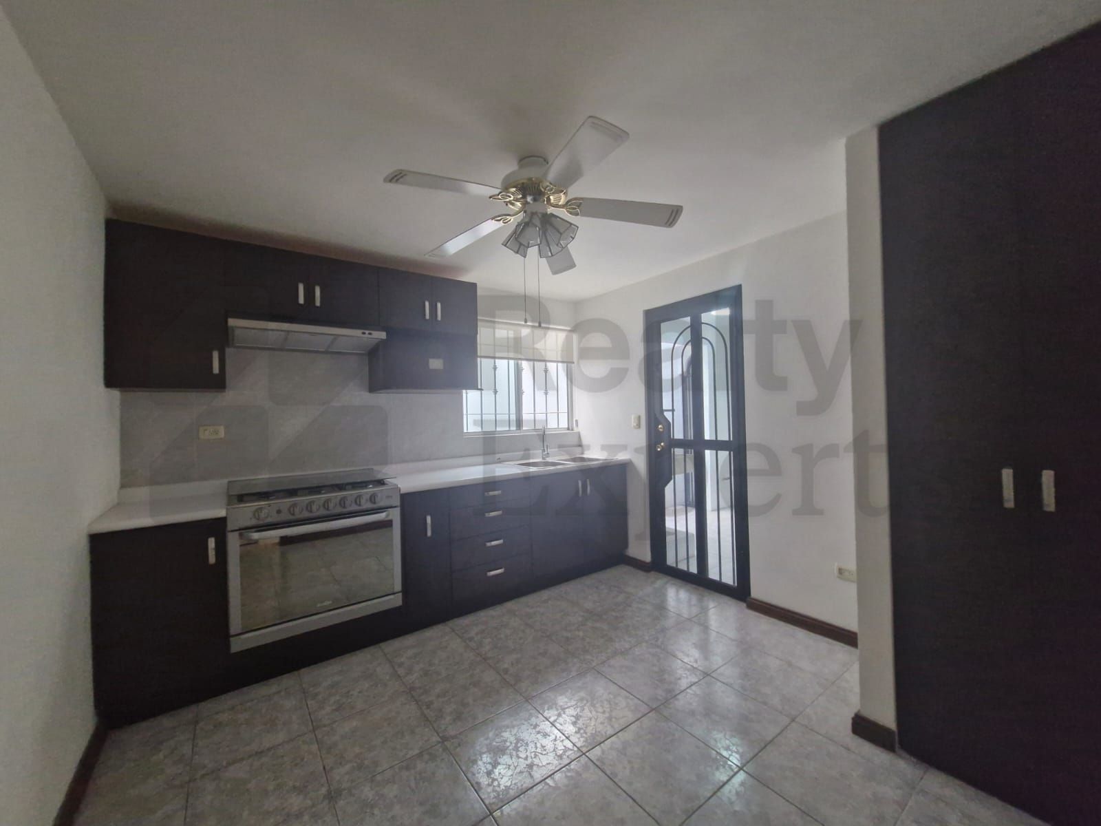 Casa en Venta en Residencial San Jerónimo II