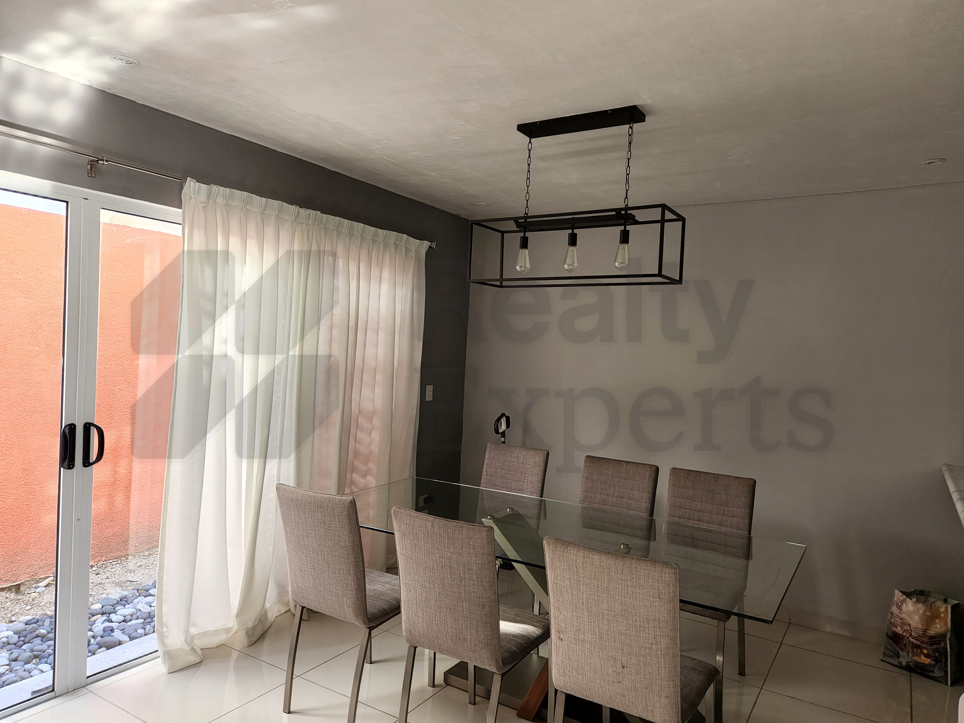 Casa en Renta en Privadas Borneo