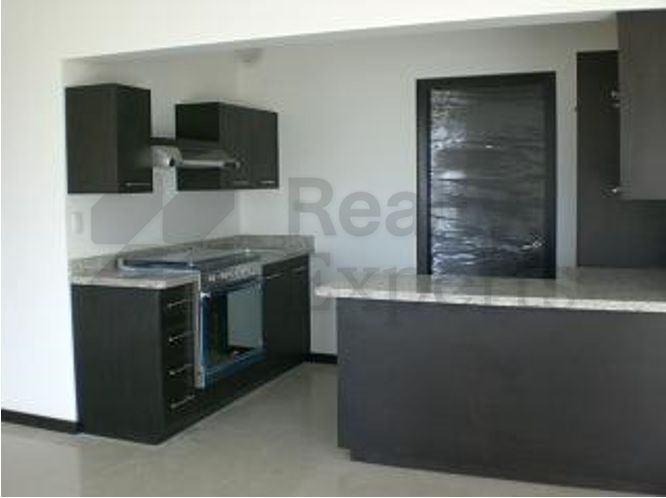 Departamento en Renta en Las Puentes Sector 1