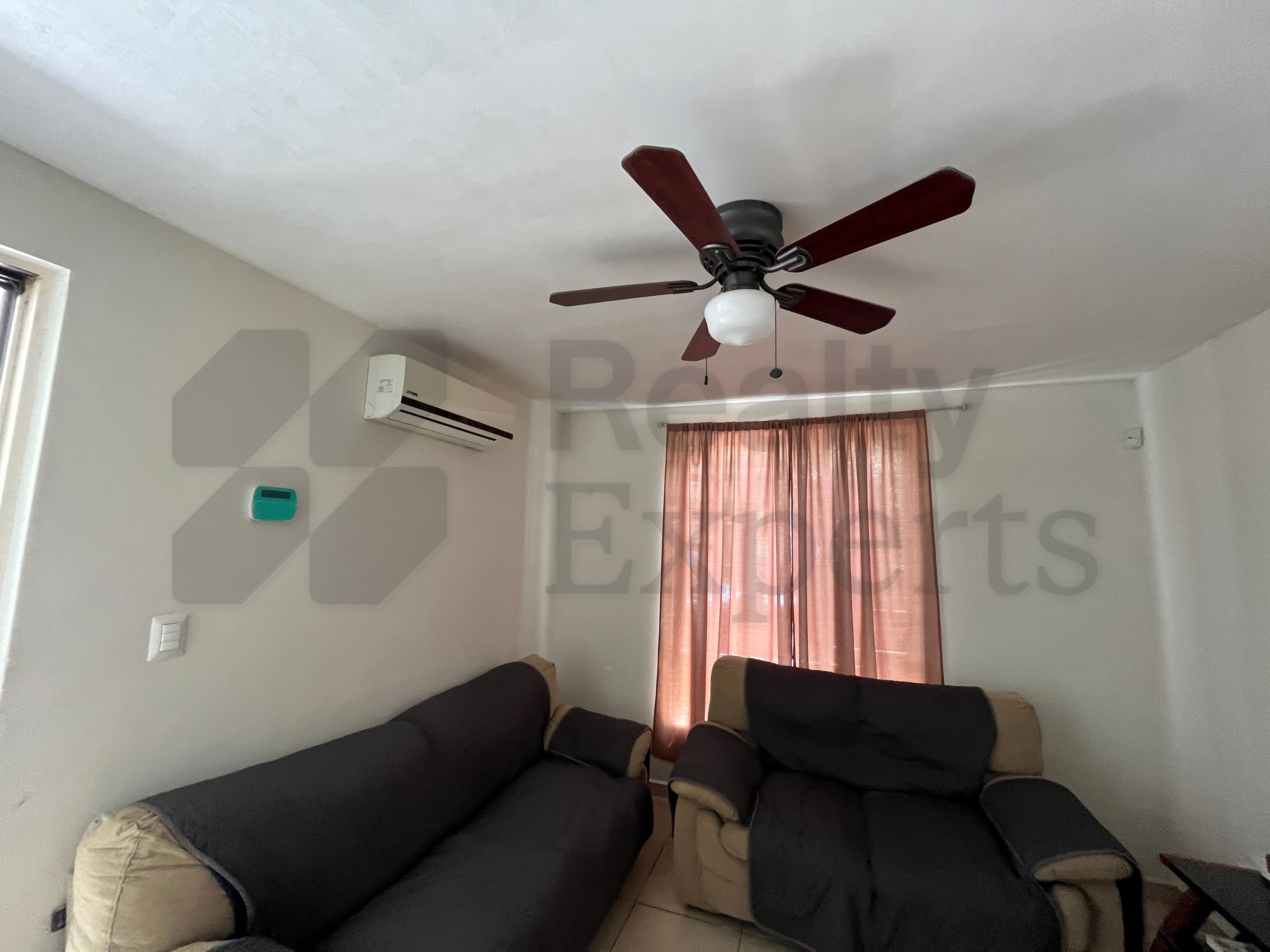 Casa en Renta en Capellanía Residencial