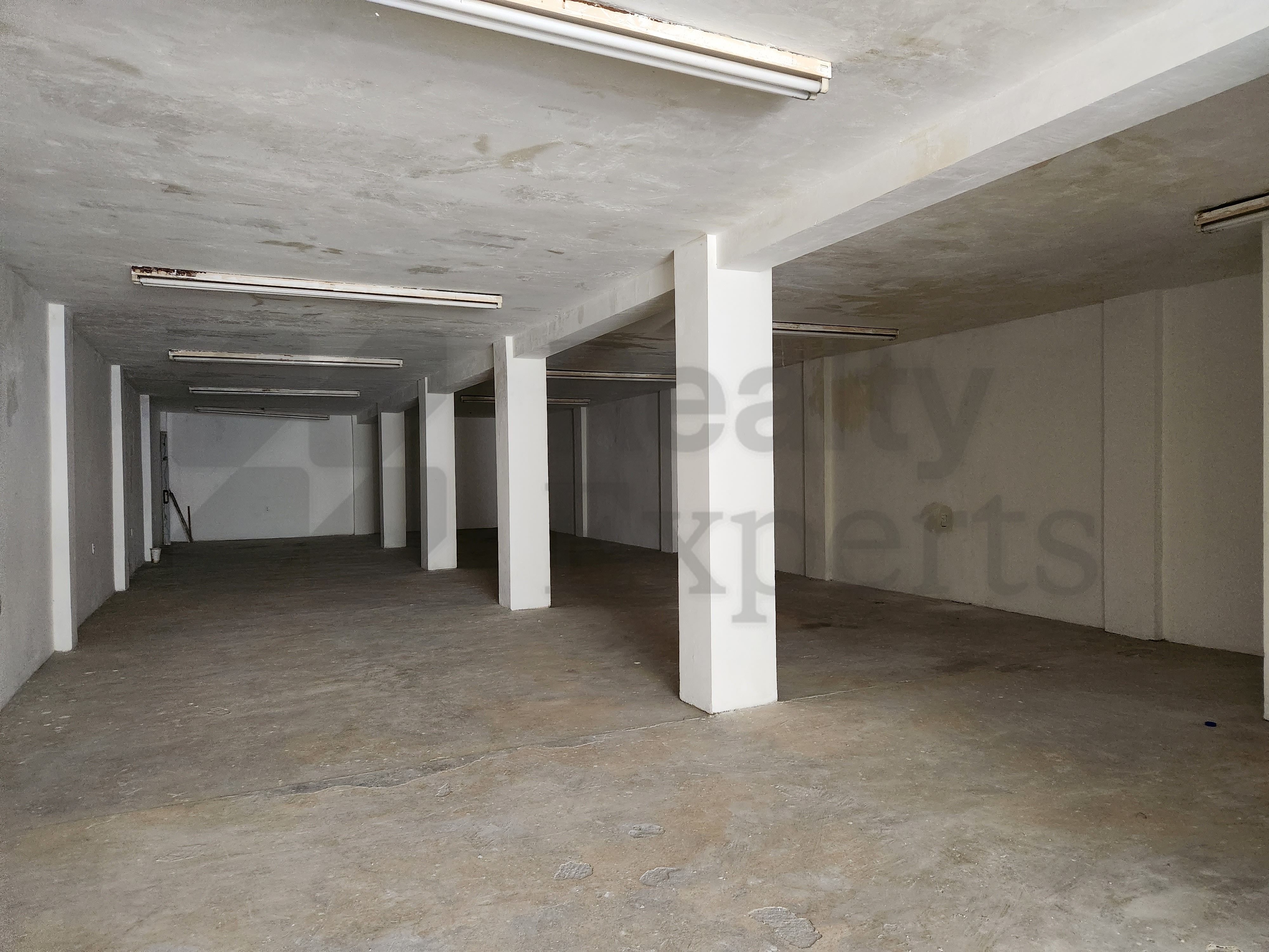 Bodega en Venta en MartÍnez