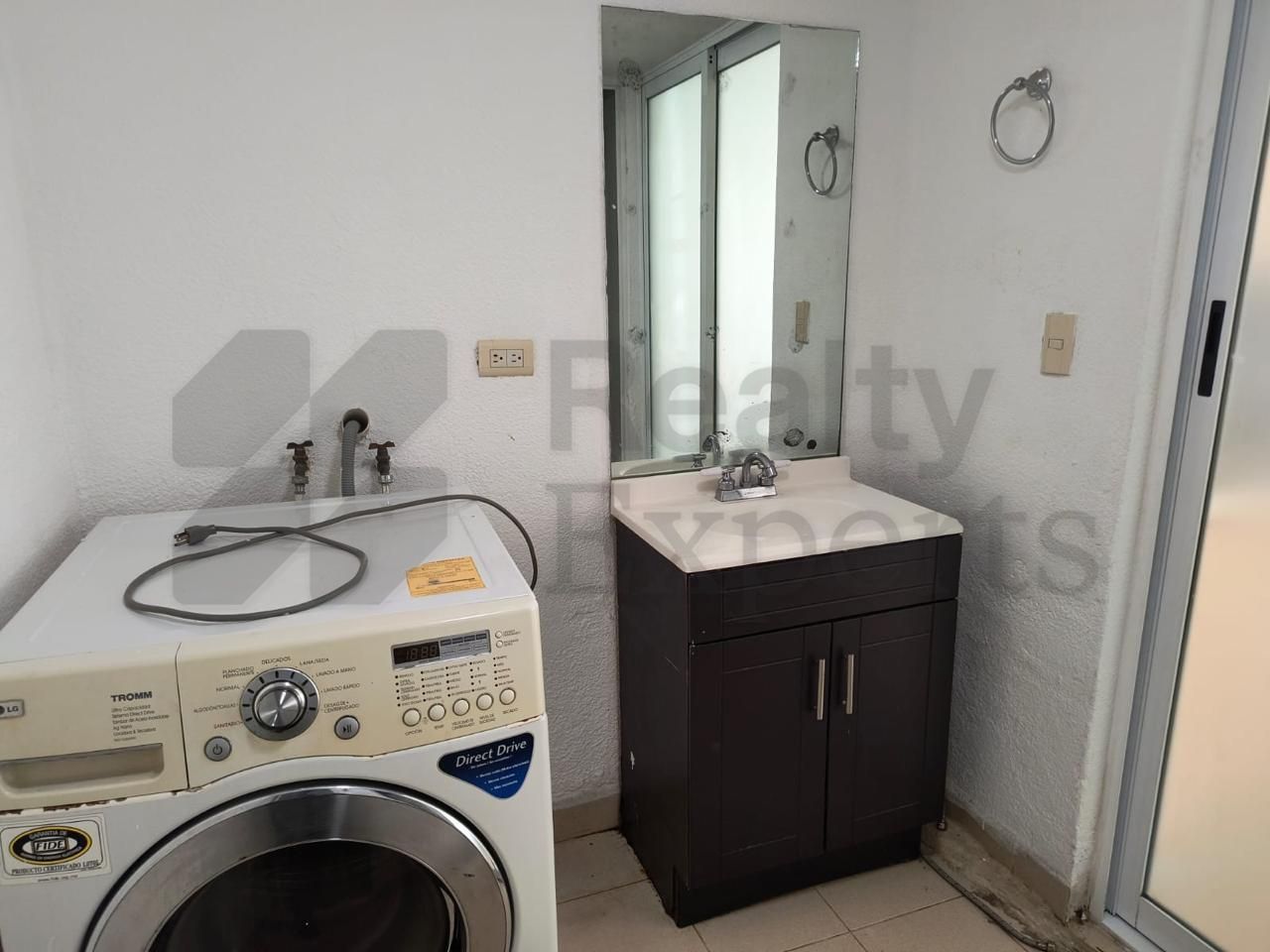 Departamento en Renta en Contry Tesoro