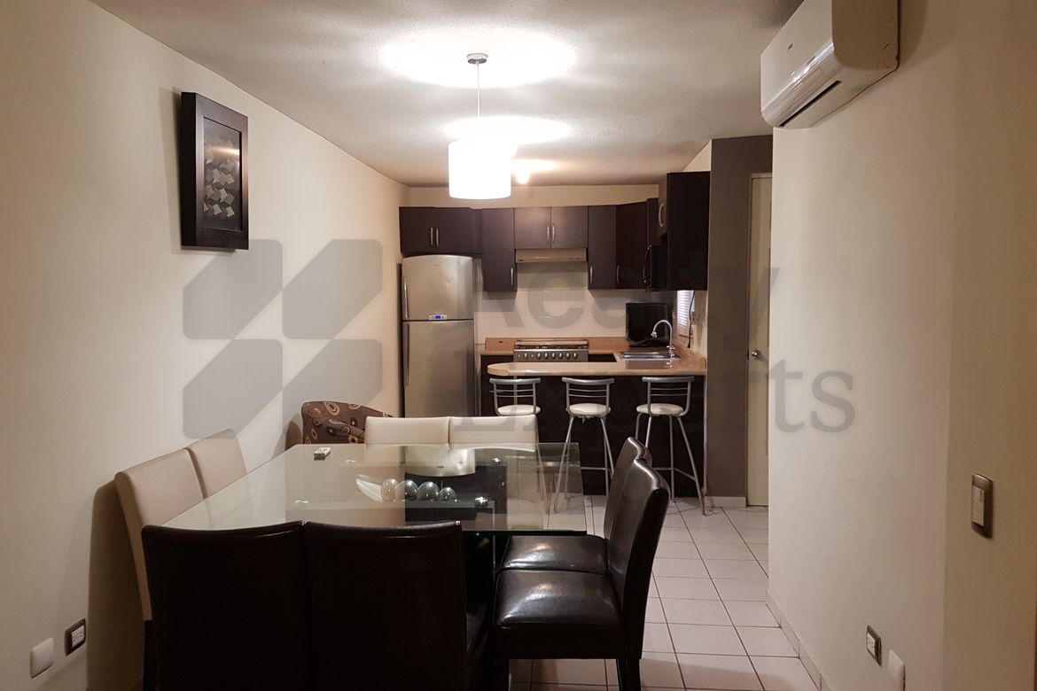 Casa en Renta en Mitras Poniente
