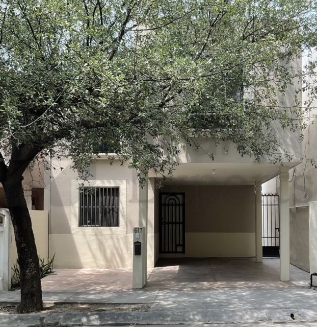 Casa en Renta en Mitras Poniente