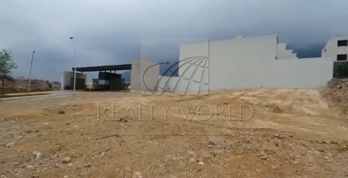 Terreno en Renta en CUMBRES