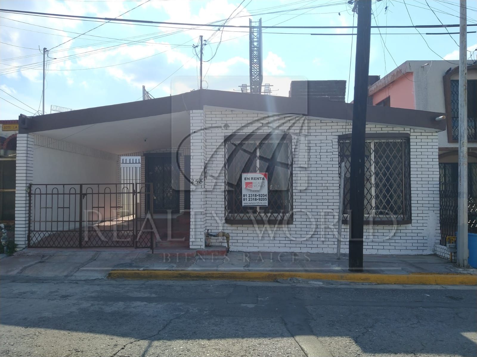 Oficina en Renta en Mitras Norte