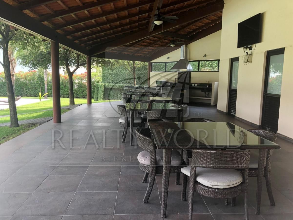 Terreno en Venta en Lagos del Vergel