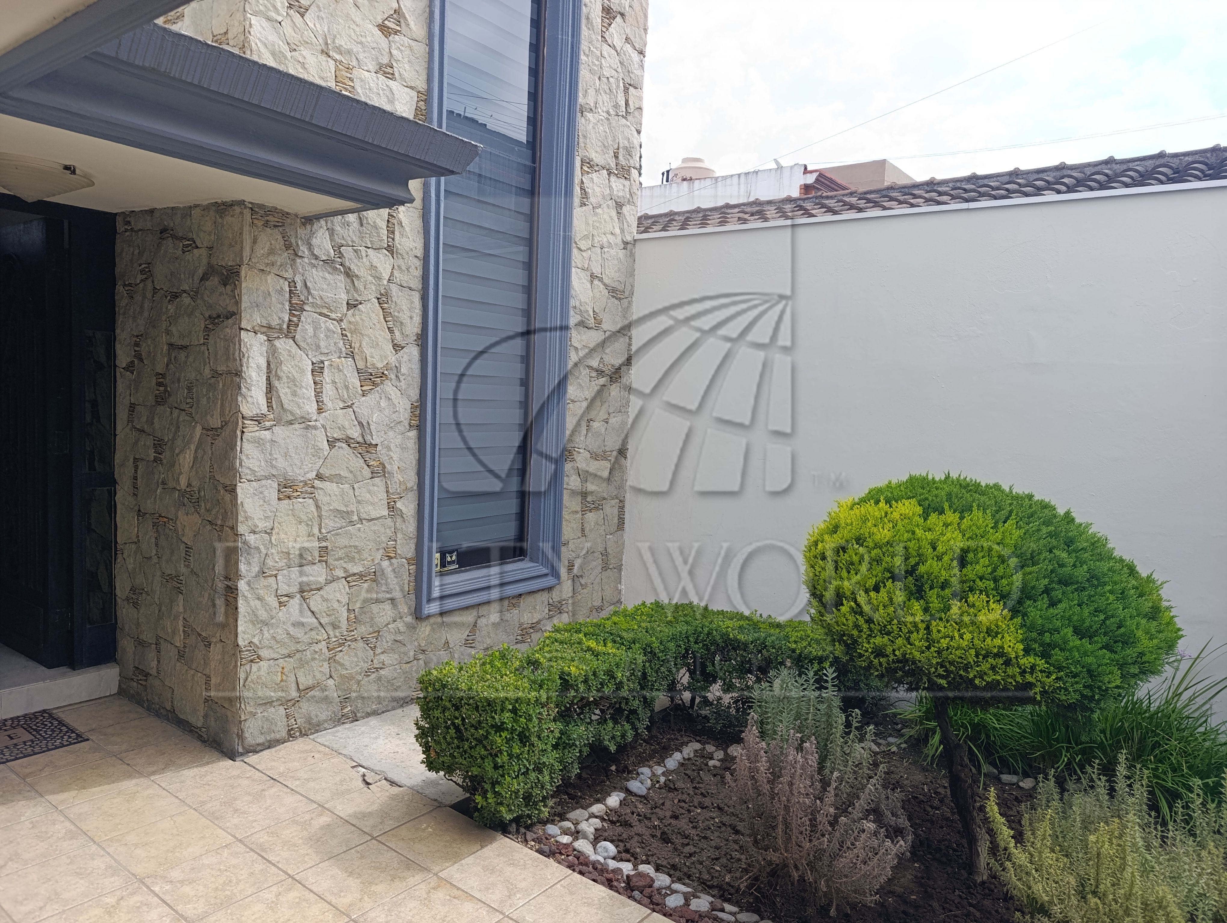 Casa en Renta en Cumbres 4to. Sector