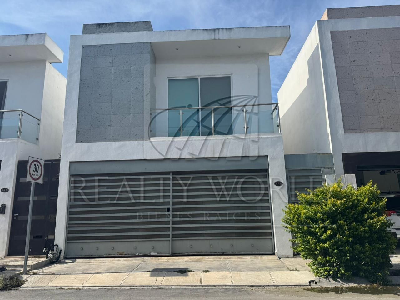 Casa en Venta en Privadas de Anáhuac Sector Irlandes