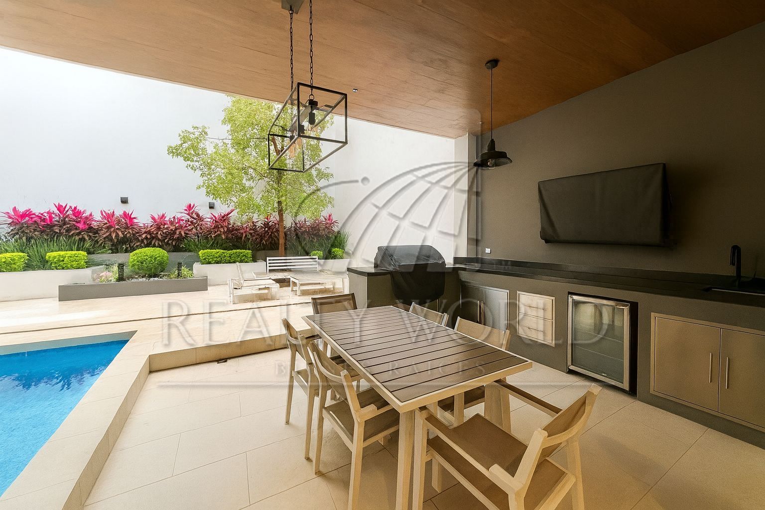 Casa en Venta en Catalonia Residencial