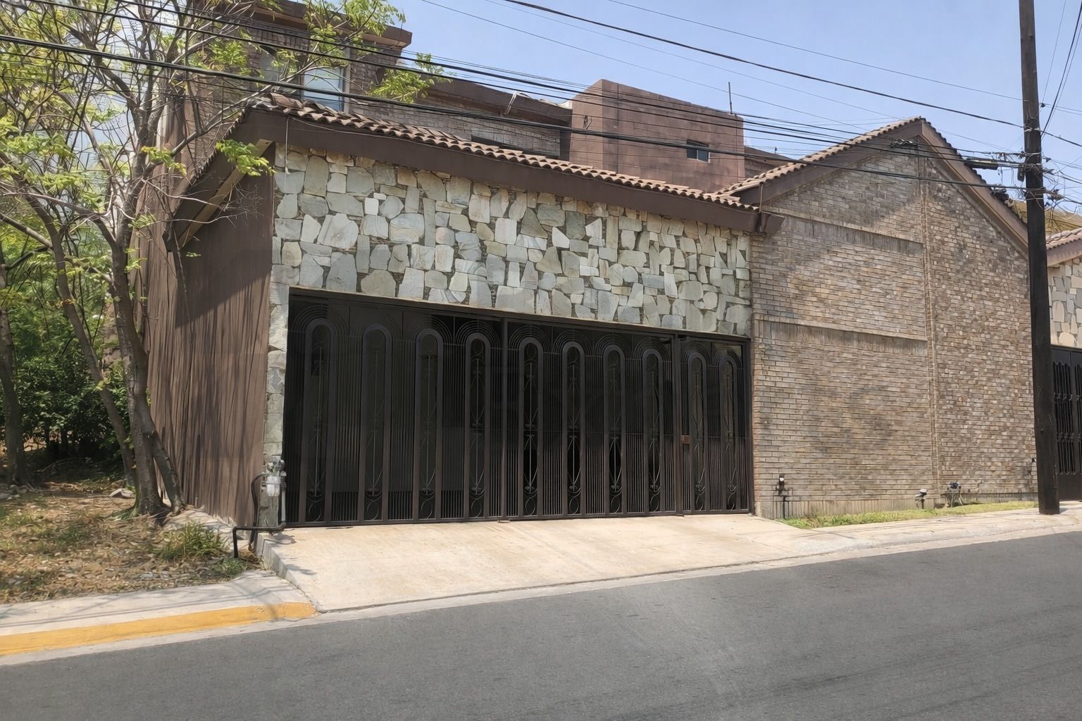 Casa en Venta en Cumbres 4to. Sector