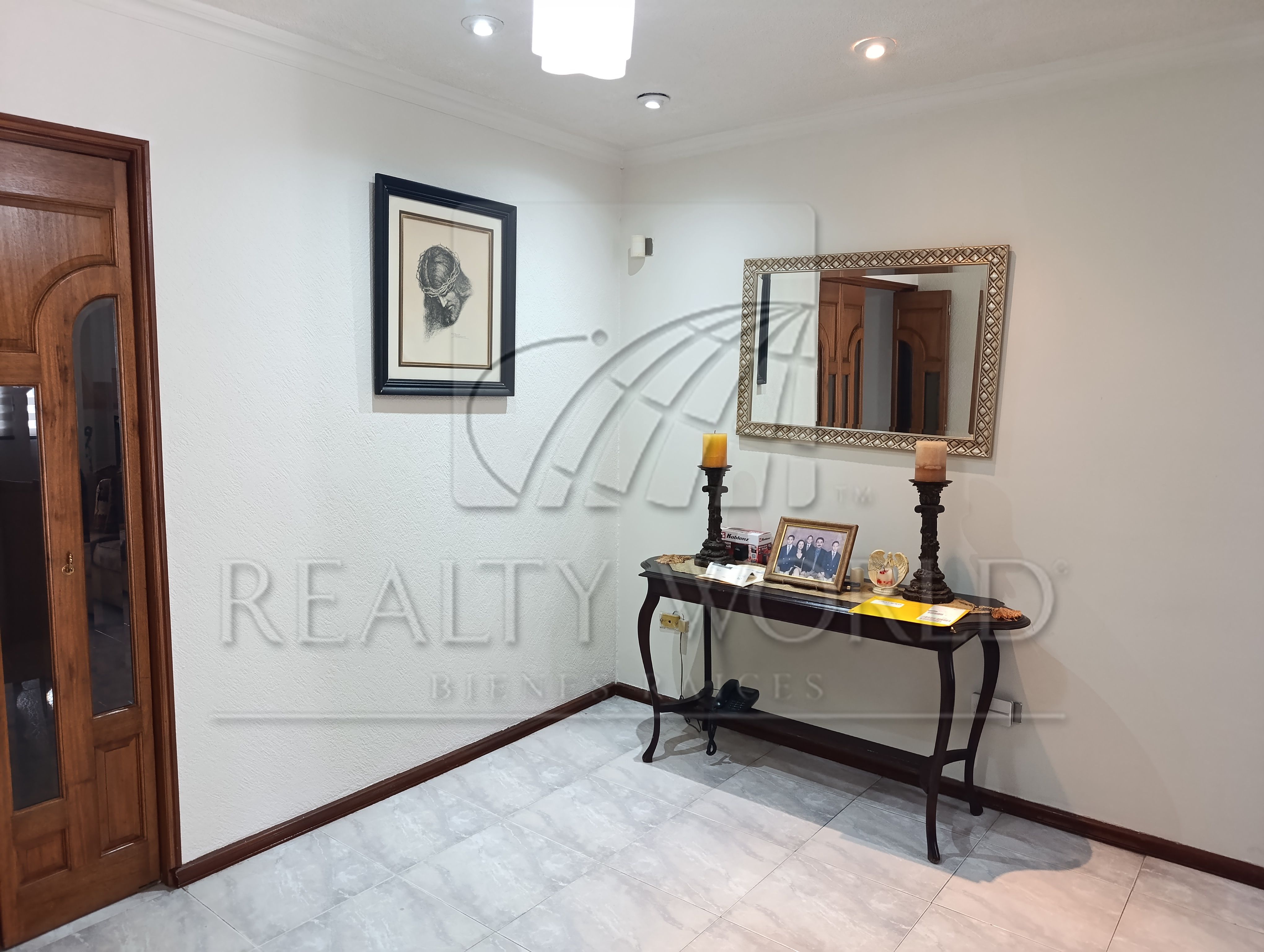 Casa en Renta en Cumbres 4to. Sector