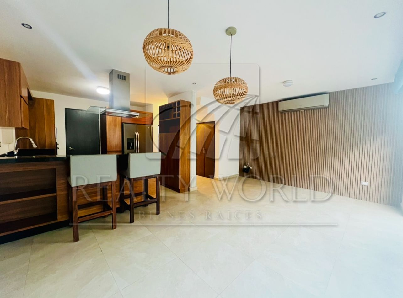 Casa en Renta en Pedregal de La Huasteca