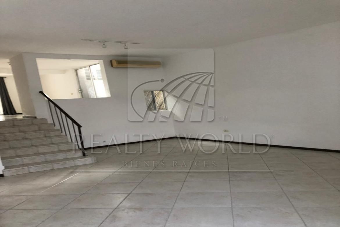 Casa en Renta en Villas del Valle
