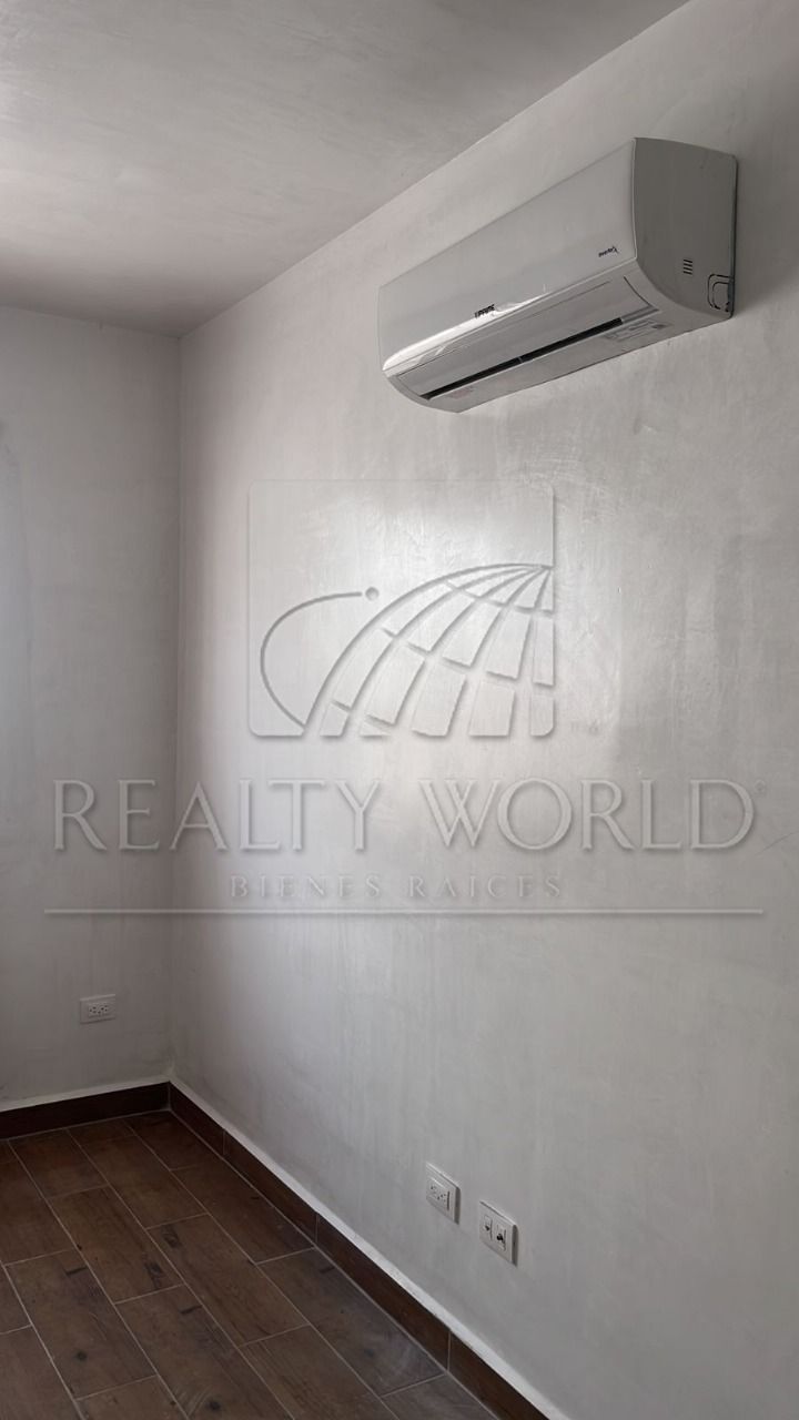 Casa en Renta en Los Encinos