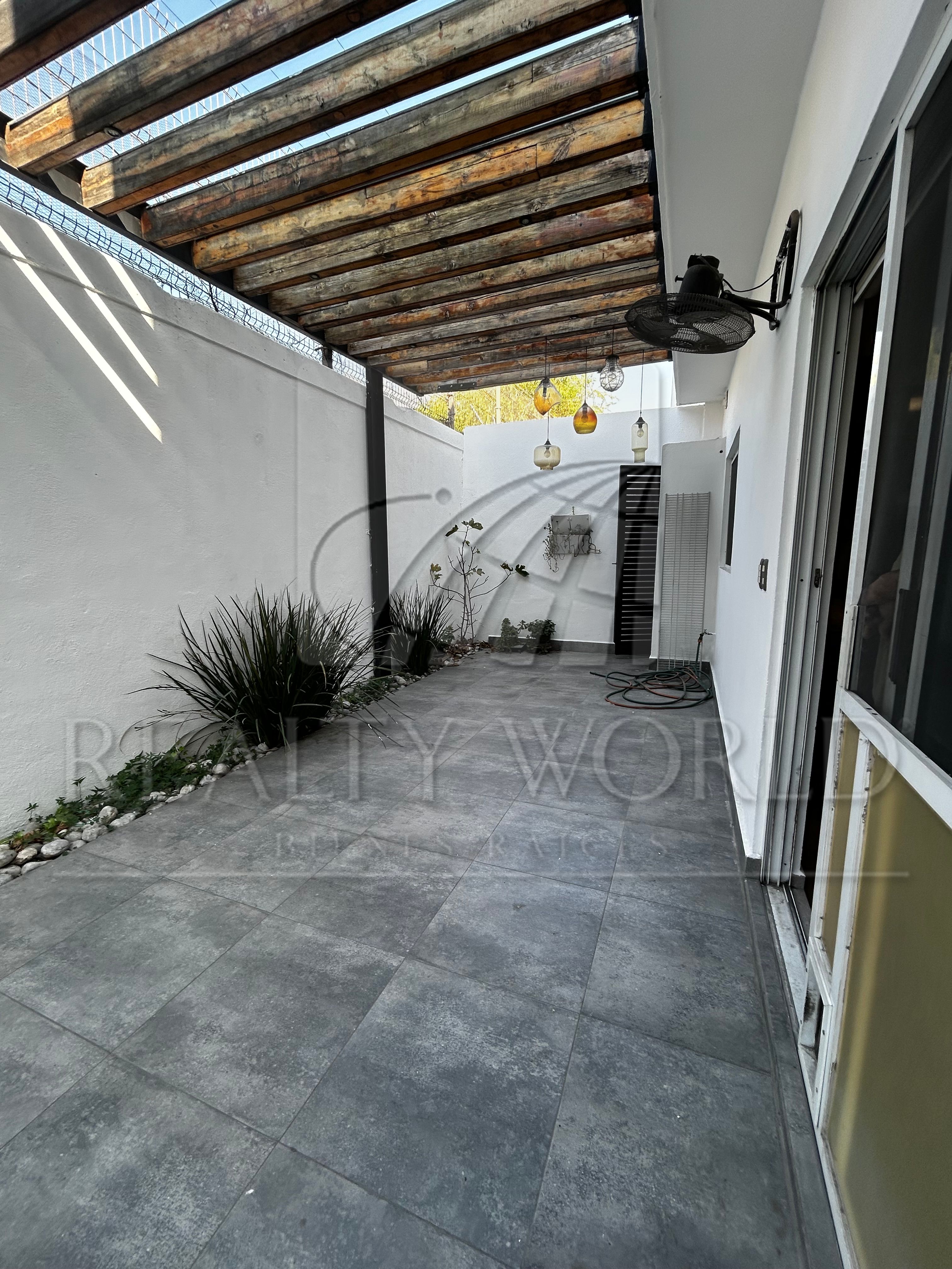 Casa en Renta en Privada Acueducto