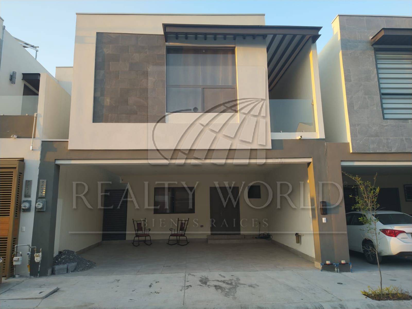 Realty World Inco Asesores Casa en Venta en Arbado Monarca