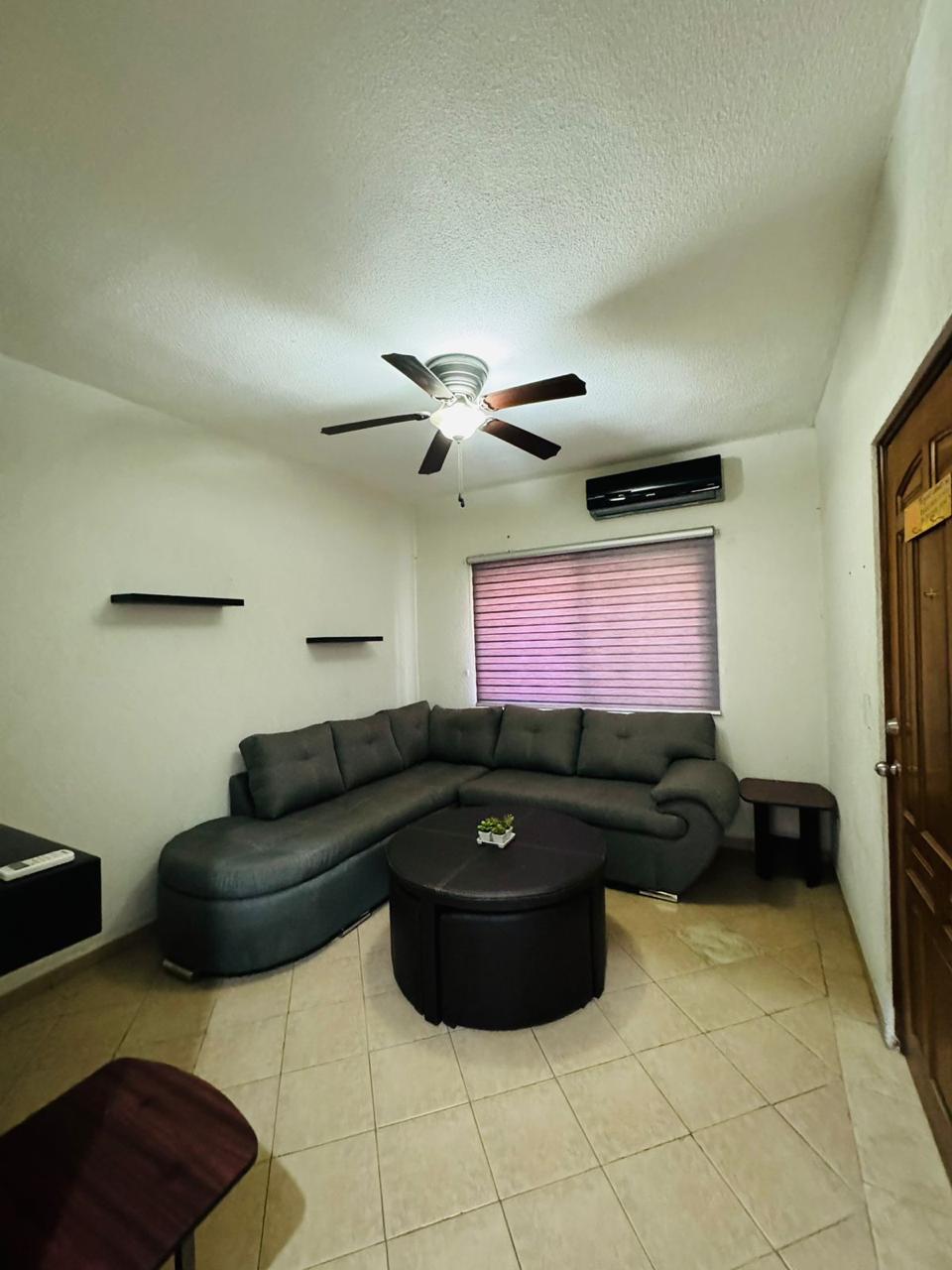 Casa en Renta en Santa Catarina Centro