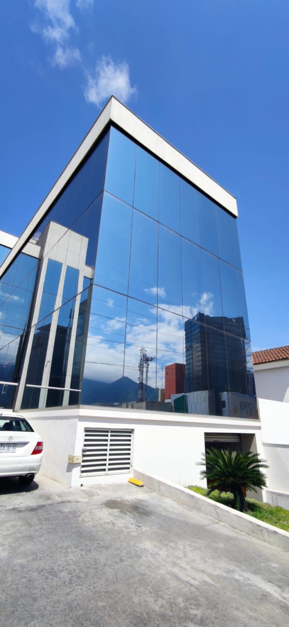 Oficina en Renta en Zona Loma Larga Oriente