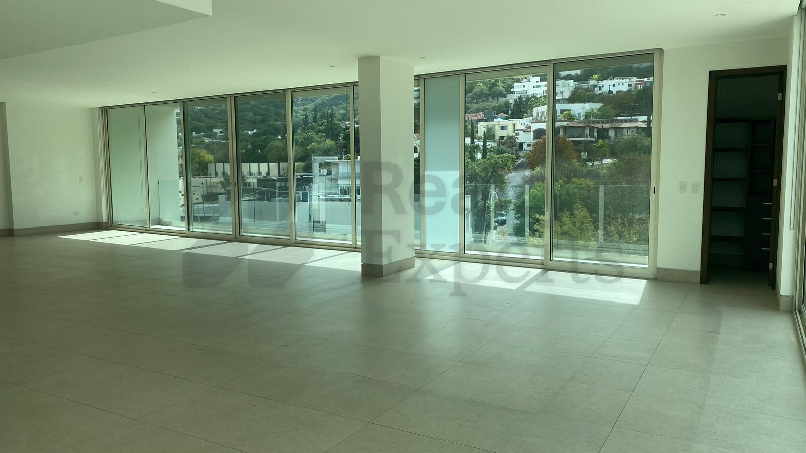 Departamento en Renta en Bosques del Valle