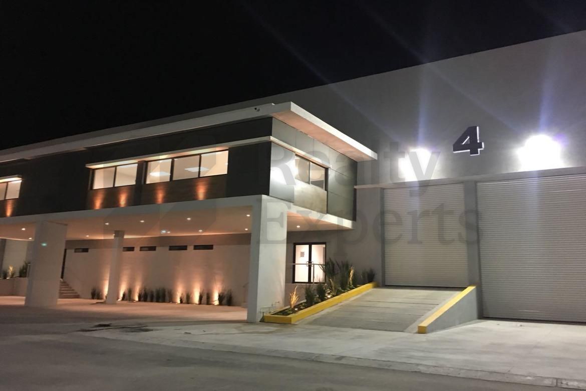 Bodega en Renta en Bosques de Santa Catarina