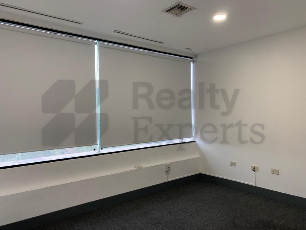 Oficina en Renta en Colinas de La Sierra Madre