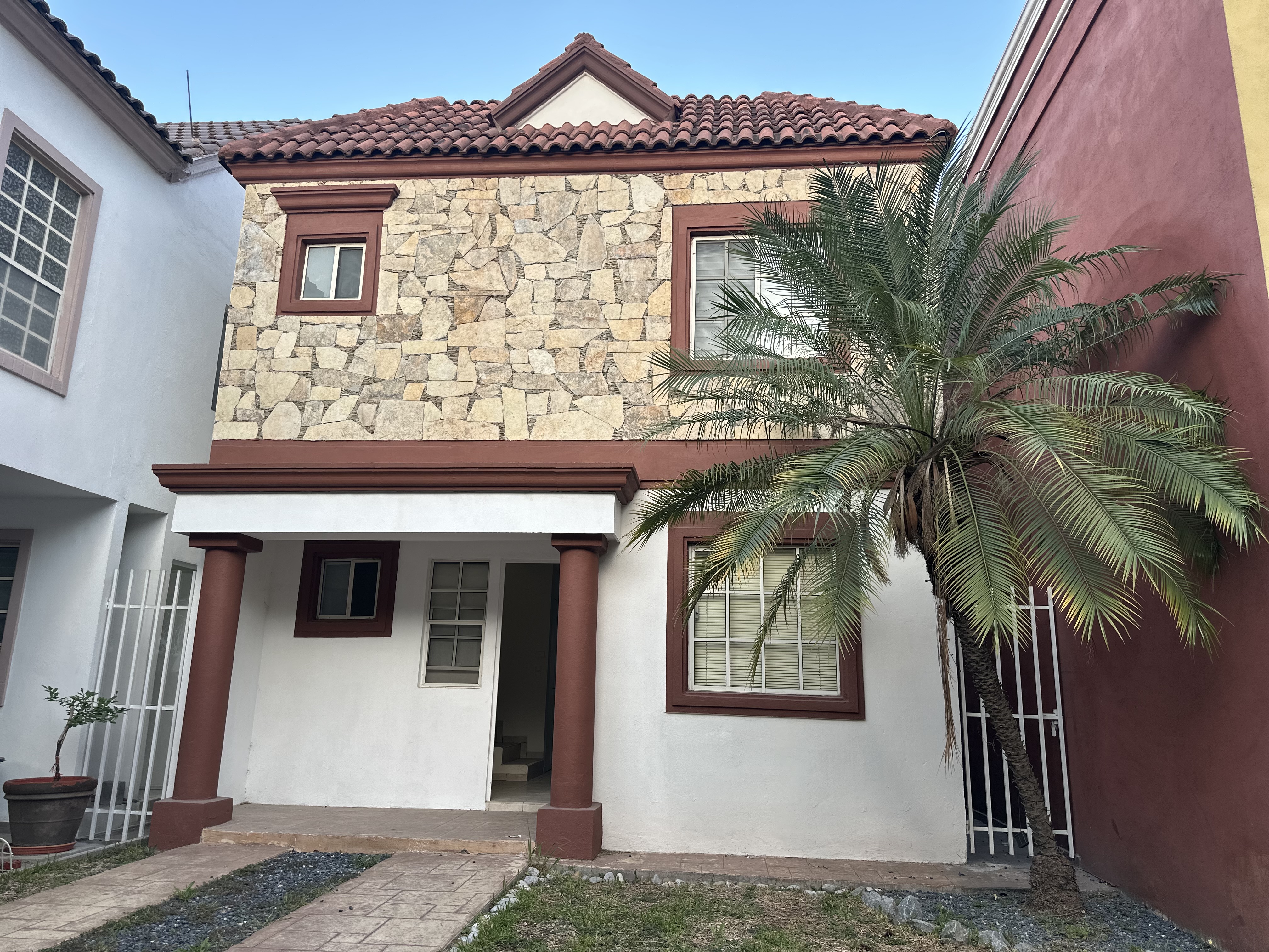 Casa en Renta en Cumbres Renacimiento